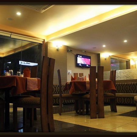 Wonderland Resort Silvassa Buitenkant foto