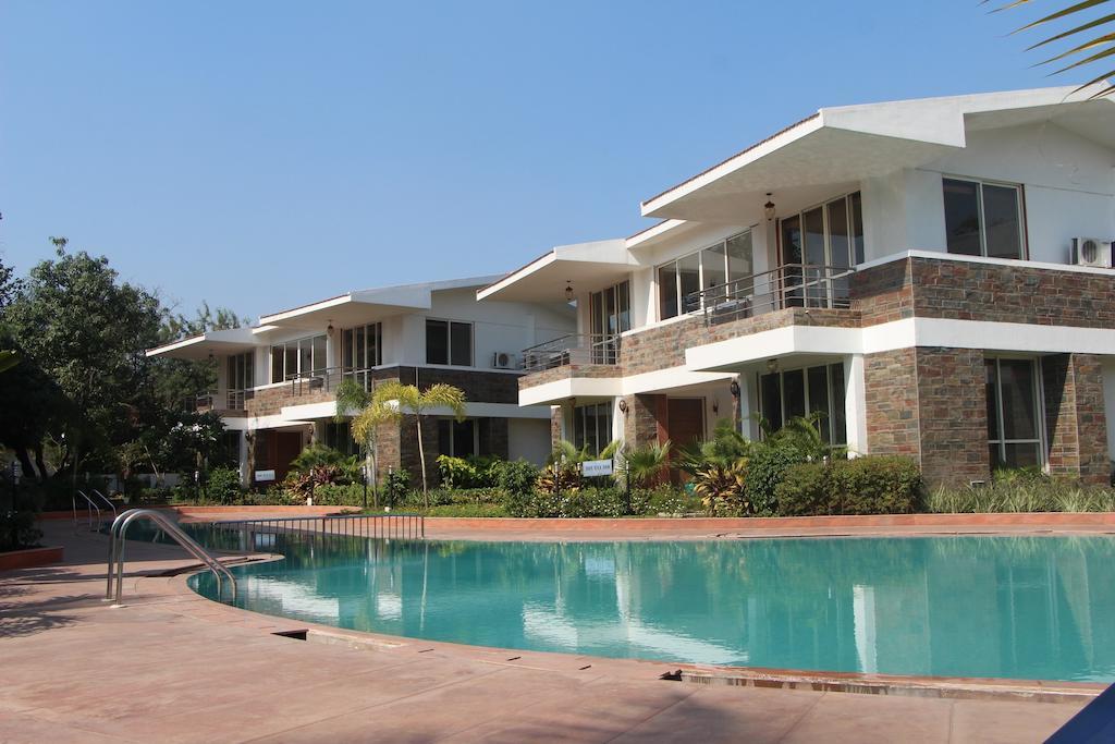 Wonderland Resort Silvassa Buitenkant foto