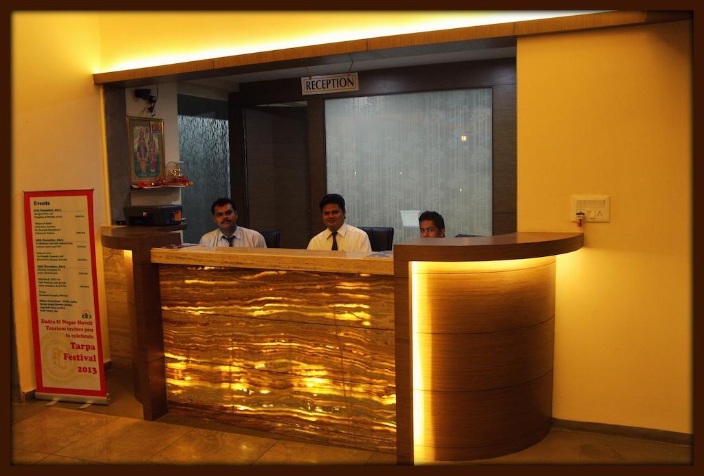 Wonderland Resort Silvassa Buitenkant foto