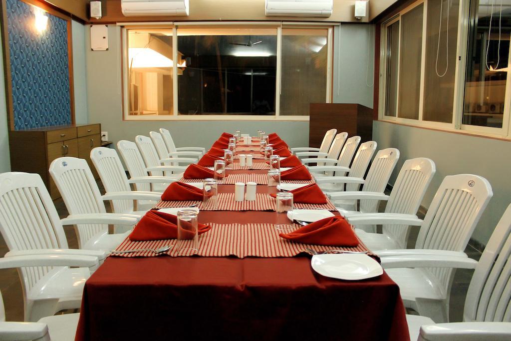 Wonderland Resort Silvassa Buitenkant foto